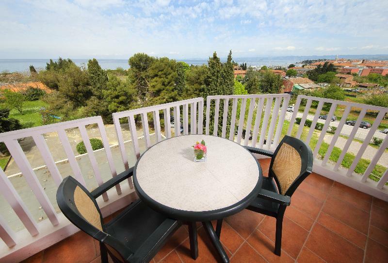 Hotel Haliaetum - San Simon Resort Izola Buitenkant foto